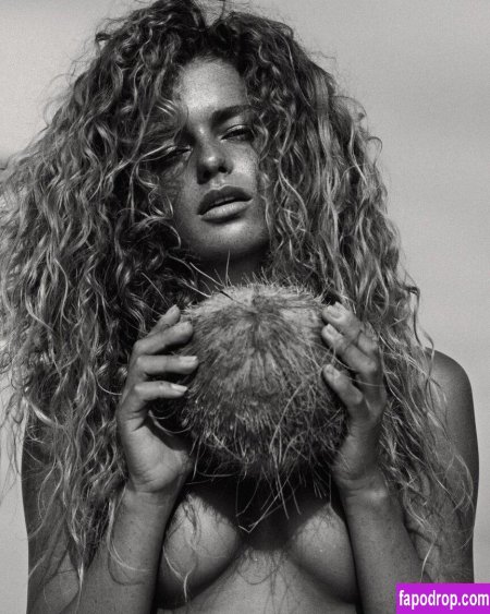 Yulia Yaroshenko Naked drain