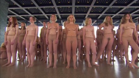 Naked woman performance