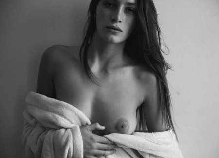 Camila Morron Naked Tits