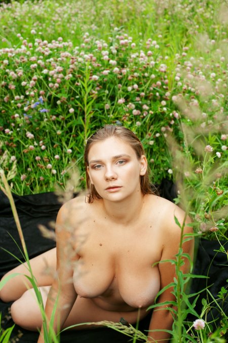 Natasha Tikhomirova model