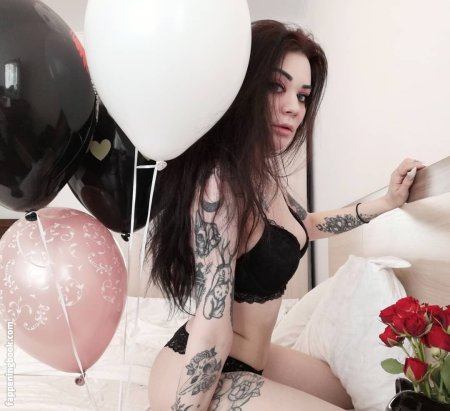 URRUSSIANGILL MADELINE HATER