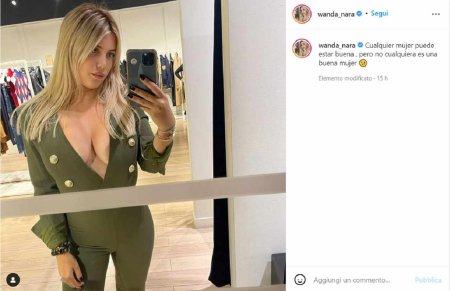 Wanda Nara Hugged the chest on the air