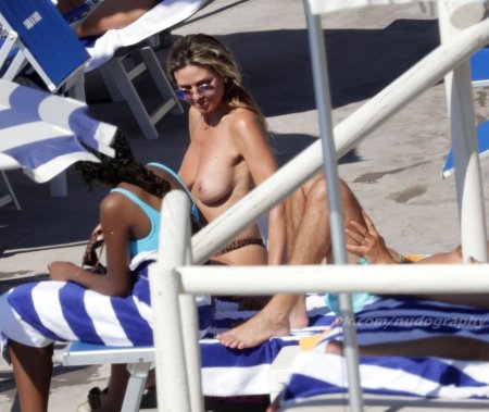 Heidi Klum now naked