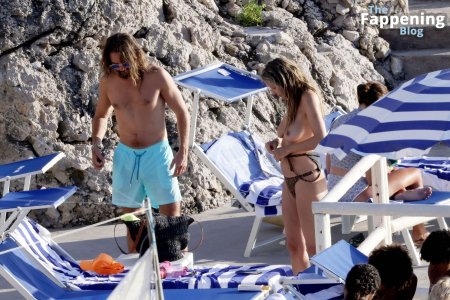 Hidy's daughter Klum naked