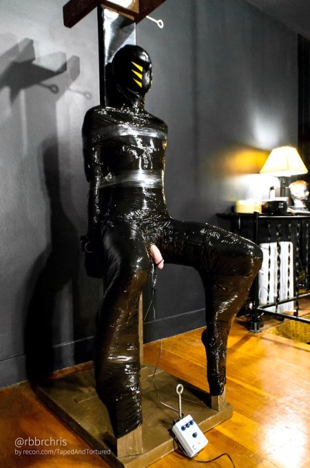 Mummification Gassmask Bondage