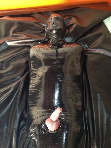 Mummification Gassmask Bondage