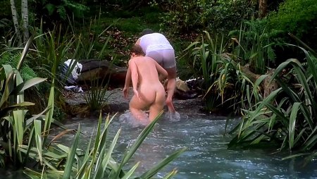 Kate Winslet Iris Naked