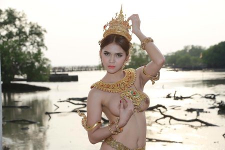 Erotic photo shoot in Thailand