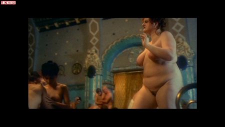 Opera Naked Classmates