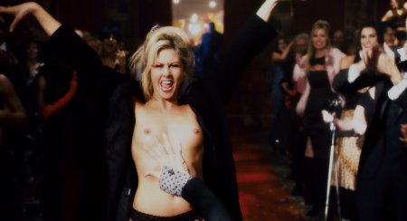 Patricia chraskova a l'est de moi 2008 nude