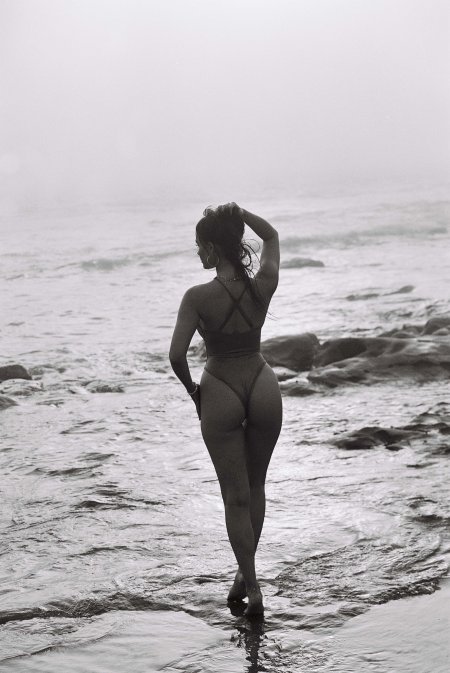 Ella Chervetto is naked