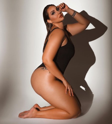 Ana Claudia Trentin naked