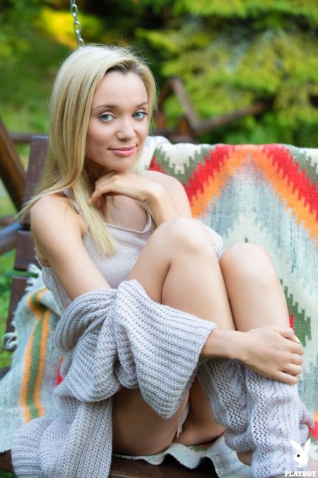 Zhenya Belaya (Zhenya Blaya)