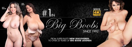 Naked huge boobs Samanta Lily New