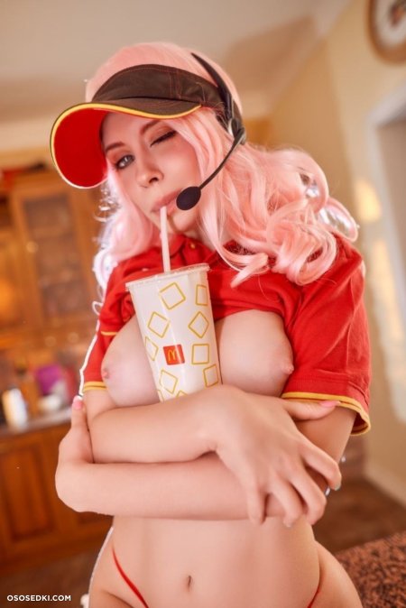 Alexandra Caterpillar Bodler Naked